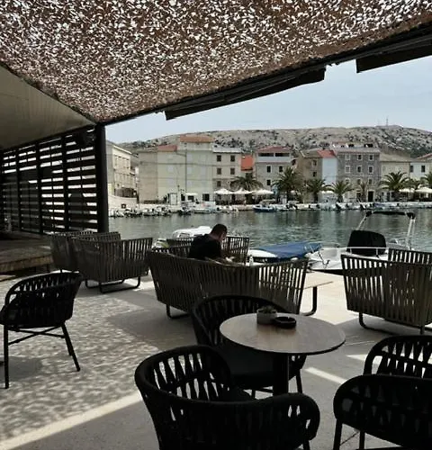 Pag Marina Vero 아파트 *